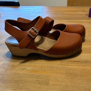 MIA Soft Clogs color LUGGAGE/ brown 6.5/36